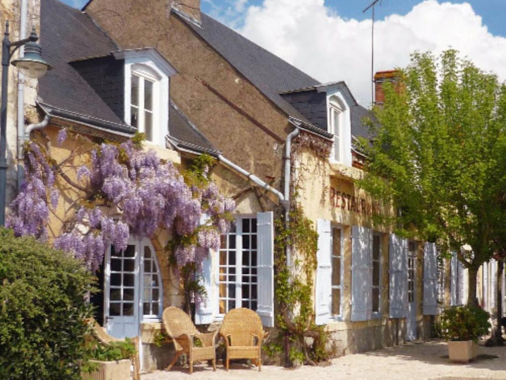 Residence Hoteliere La Marine Combleux Exterior photo